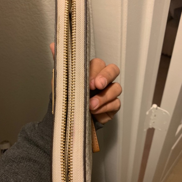 Michael kors wallet - Picture 6 of 6